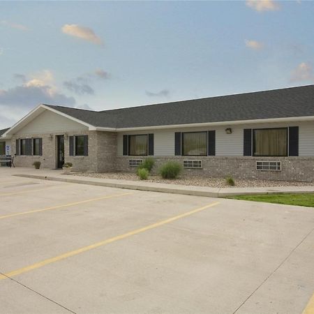 Simple Rewards Inn Shelbina Exterior foto